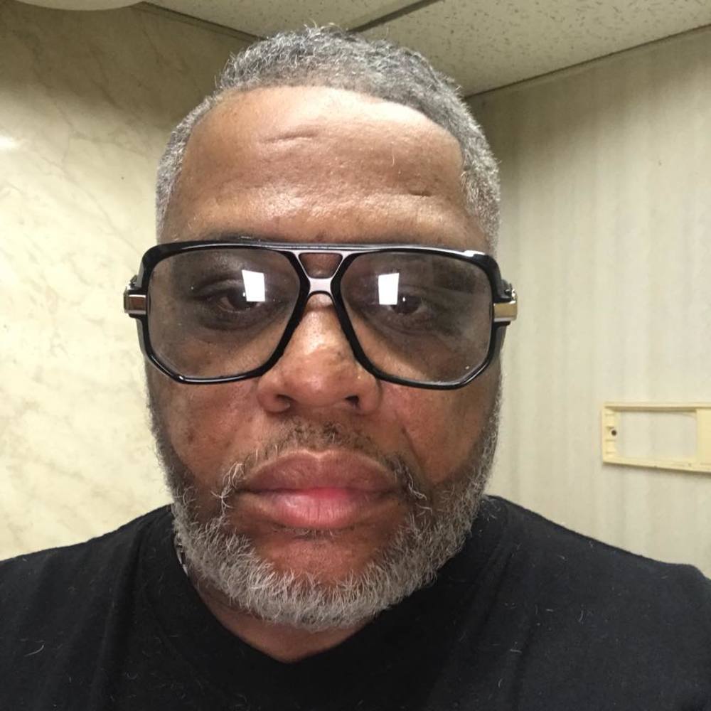 Meet your Posher, Johnny